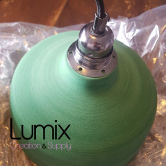 Suspension COPPA forme cloche en céramique Vert feuille fait main