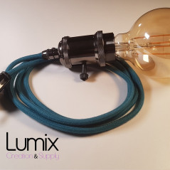 Lampe à suspendre douille vintage métal Perle noire de Tahiti avec interrupteur rotatif intégré et câble bleu lagon