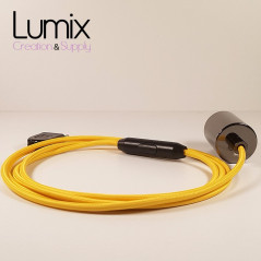 Lampe à suspendre type baladeuse porte-douille métal lisse Perle noire de Tahiti - Câble textile jaune.