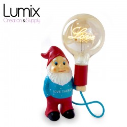Lampe Nain Lovely en céramique proposée avec son ampoule à filament LED "LOVE"