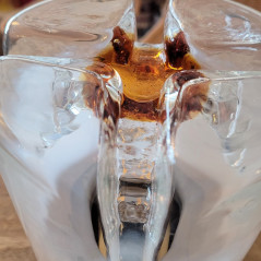 Lampe à poser en métal peint en noir et verrine Opaline Murano Mazzega 1960