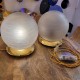 Paire de lampe à poser des années 1960-1970 base laiton et globe en verre