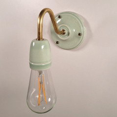 Applique véritable porcelaine verte pastel et tube col de cygne en laiton ciré ou métal vernis