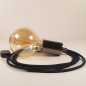 Lampe à suspendre type baladeuse porte-douille métal lisse Perle noire de Tahiti - Câble textile Bleu foncé effet soie Lampe à suspendre type baladeuse porte-douille métal lisse Perle noire de Tahiti - Câble textile Bleu foncé effet soie