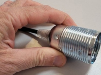 Raccordement d'une douille E27 ou E14 tout métal de classe I 