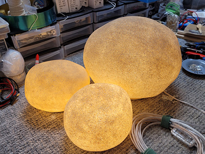Restauration et ré-électrification de trois lampes Cailloux André Cazenave